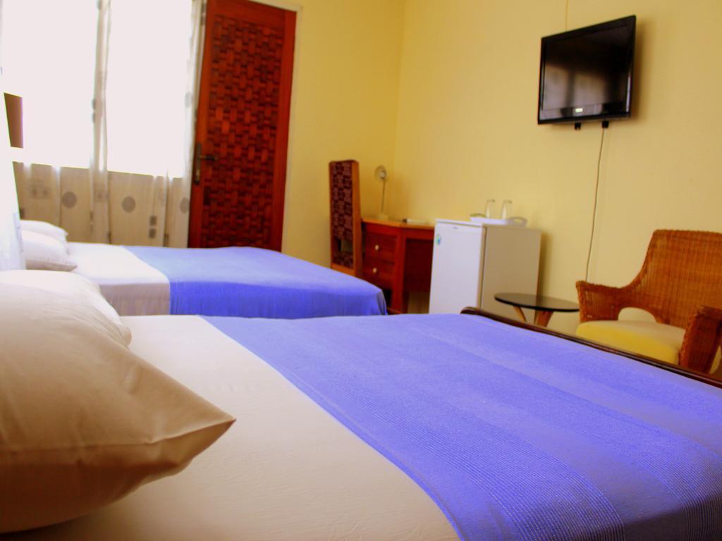 Hotel Loreto Кейп-Кост Экстерьер фото